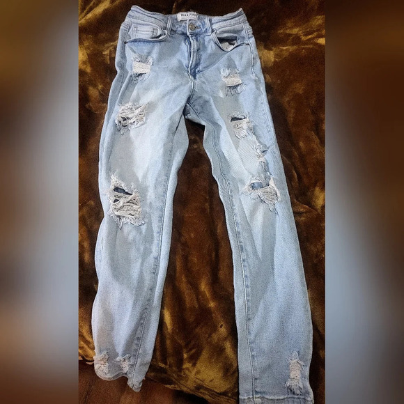 Wax Jean Denim - Wax Jean Collection Jeans - Size 7/28 - Light Blue Color with Rips